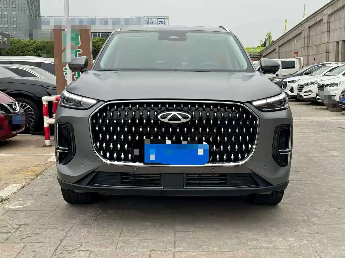 Chery Tiggo 8L 2024 2024 2.0T 2WD Premium 5-seater