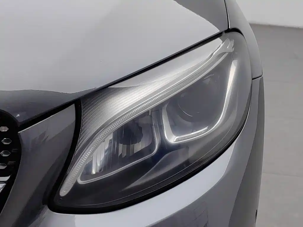 Mercedes-Benz GLC Coupe 2019 2019 GLC 200 4MATIC Coupe SUV