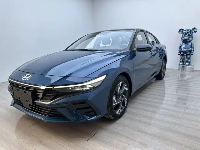 Hyundai Elantra 2023