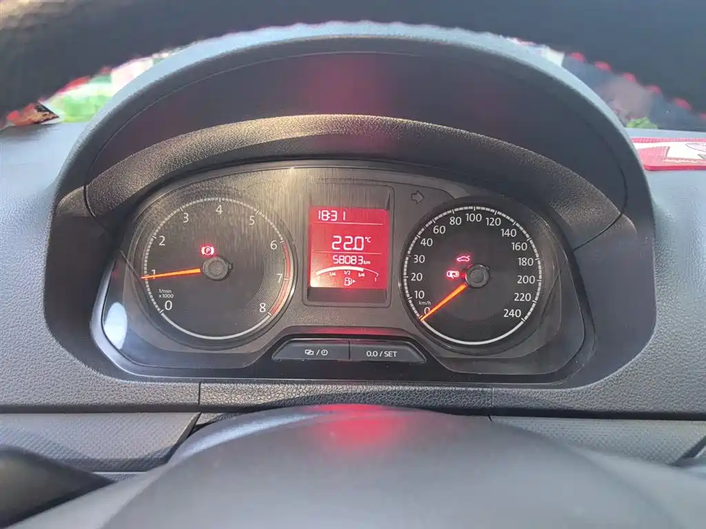 Volkswagen Jetta 2019 Dream Edition 1.5L Manual Fashion фото 8