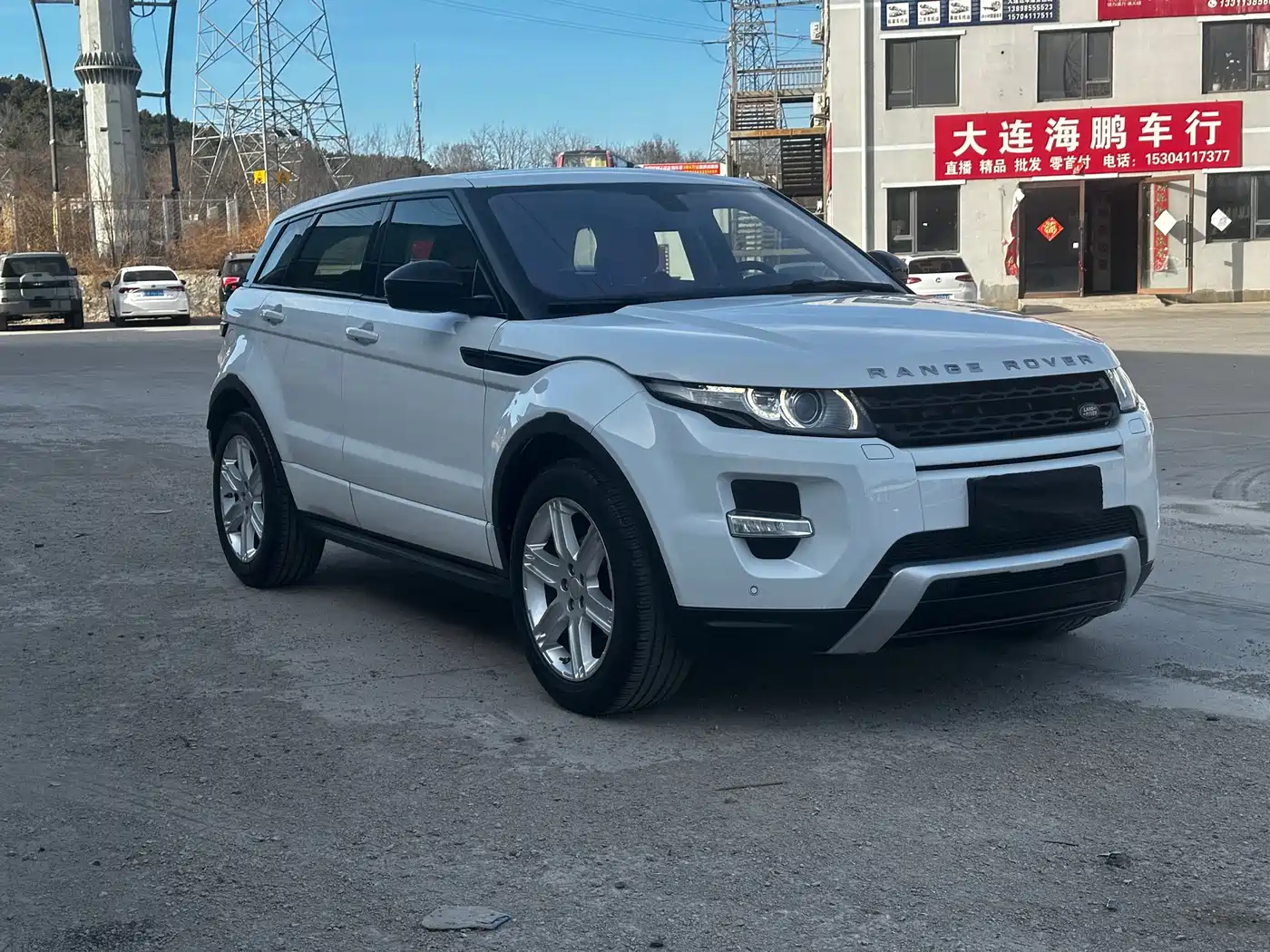 Land Rover Range Rover Evoque 2015 2.0T 5-Door Dynamic Edition фото 3