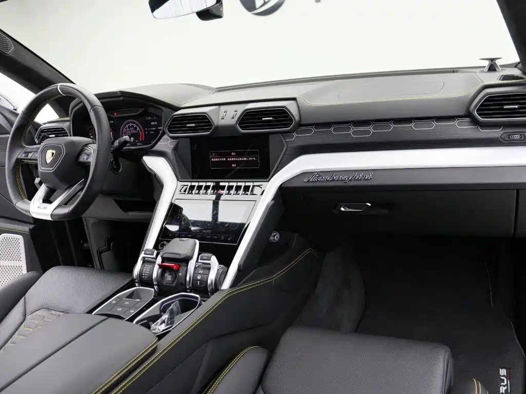 Lamborghini Urus 2019 2018 4.0T V8