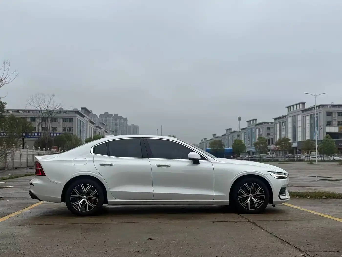 Volvo S60 2024 2024 B4 Elegance Luxury Edition