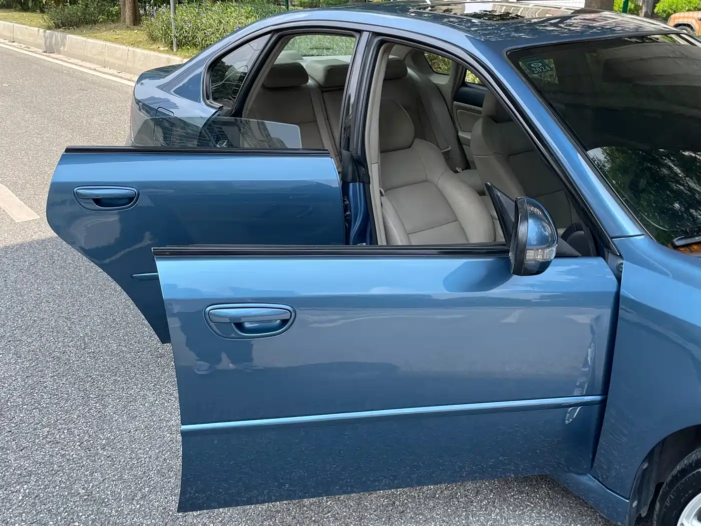 Фото 18 - Subaru Legacy