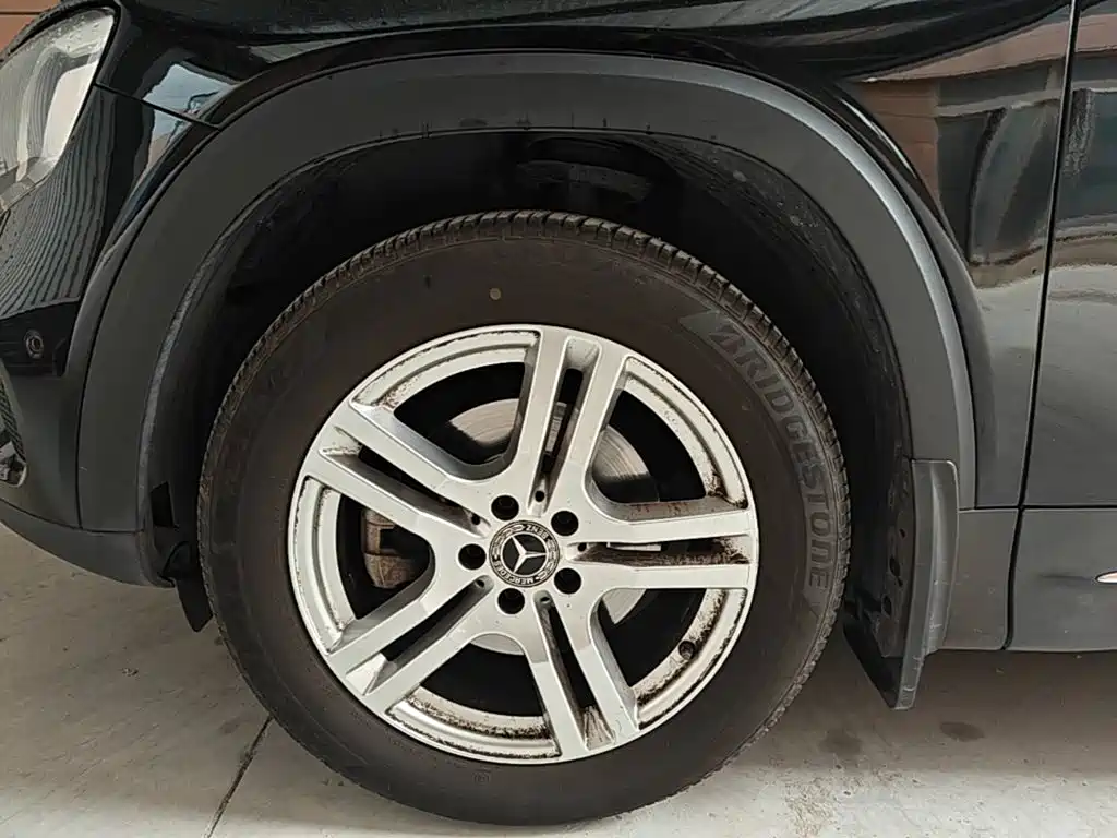 صورة 23 - Mercedes-Benz GLB