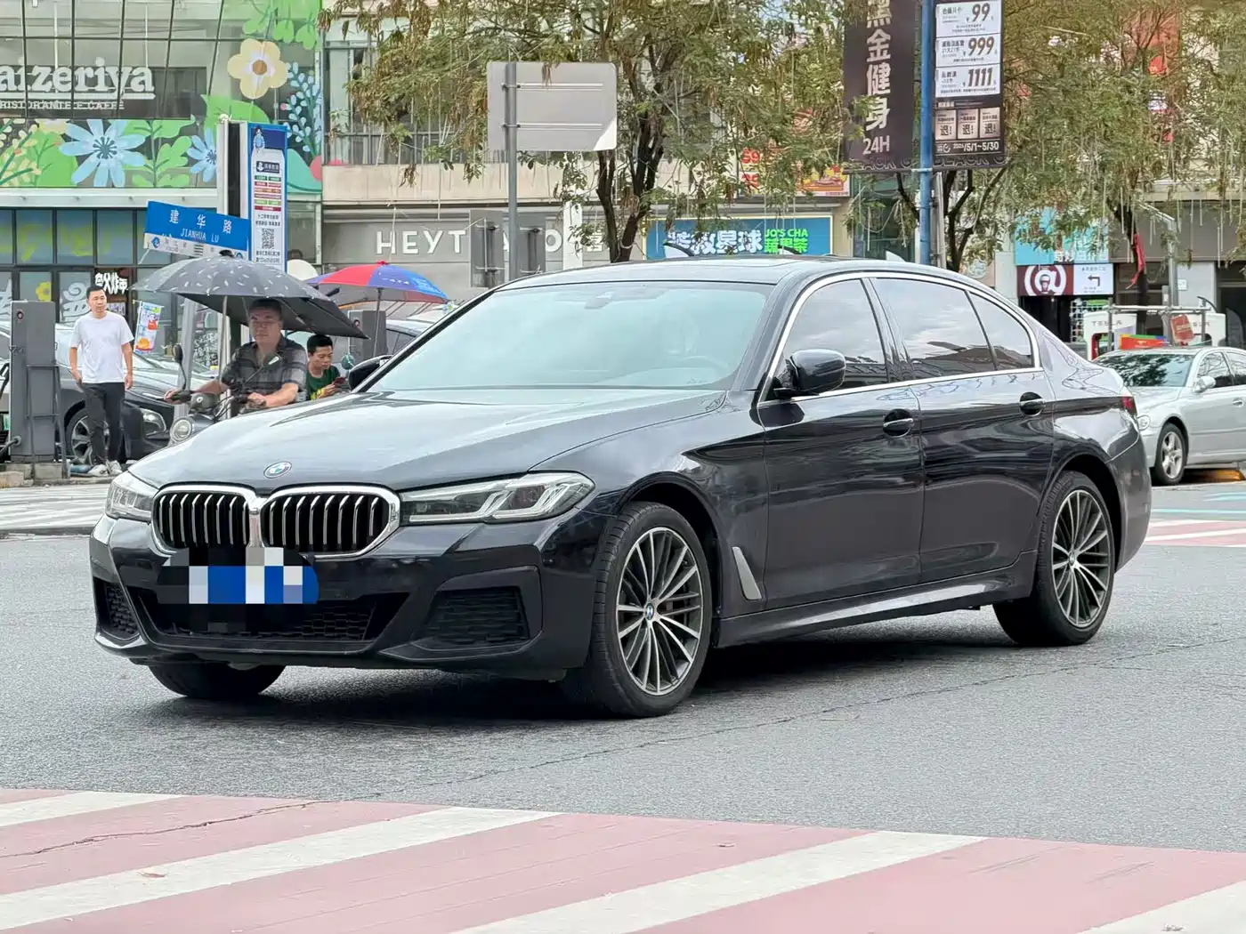 BMW 5 Series 2022 Facelift 530Li Leading M Sport Package