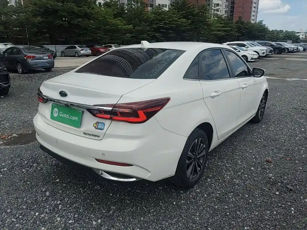Ford Escort 2022 2021 1.5L Automatic Diamond Edition