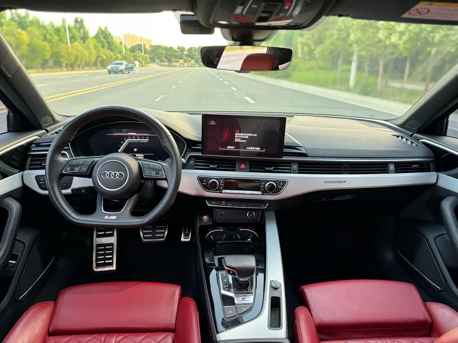 Фото 9 - Audi S4