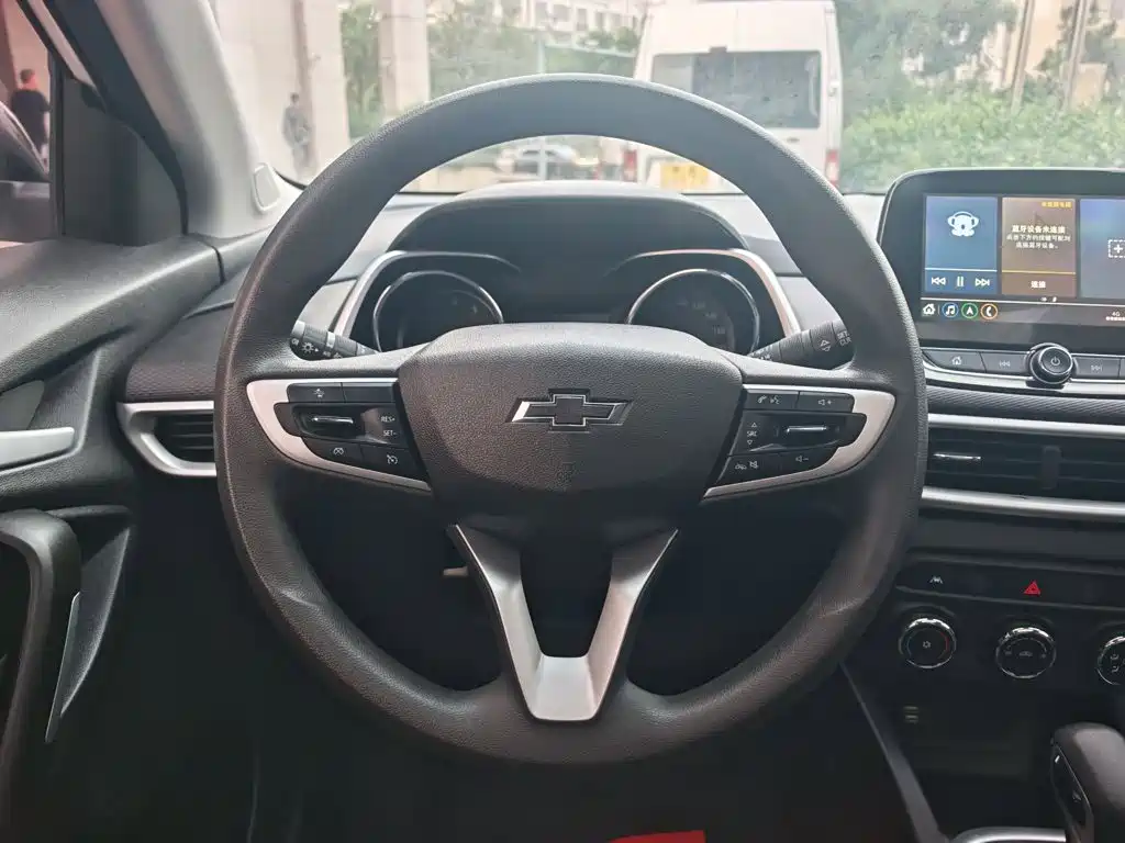 Chevrolet Trax 2020 2019 Redline 335T CVT Extreme Edition (China VI)