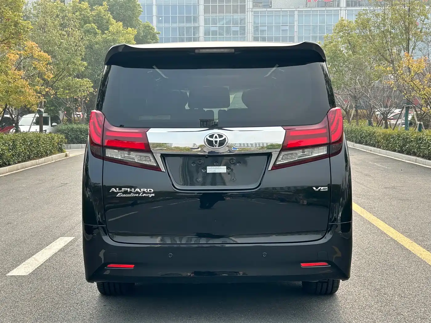 Toyota Alphard 2018 3.5L Premium фото 5