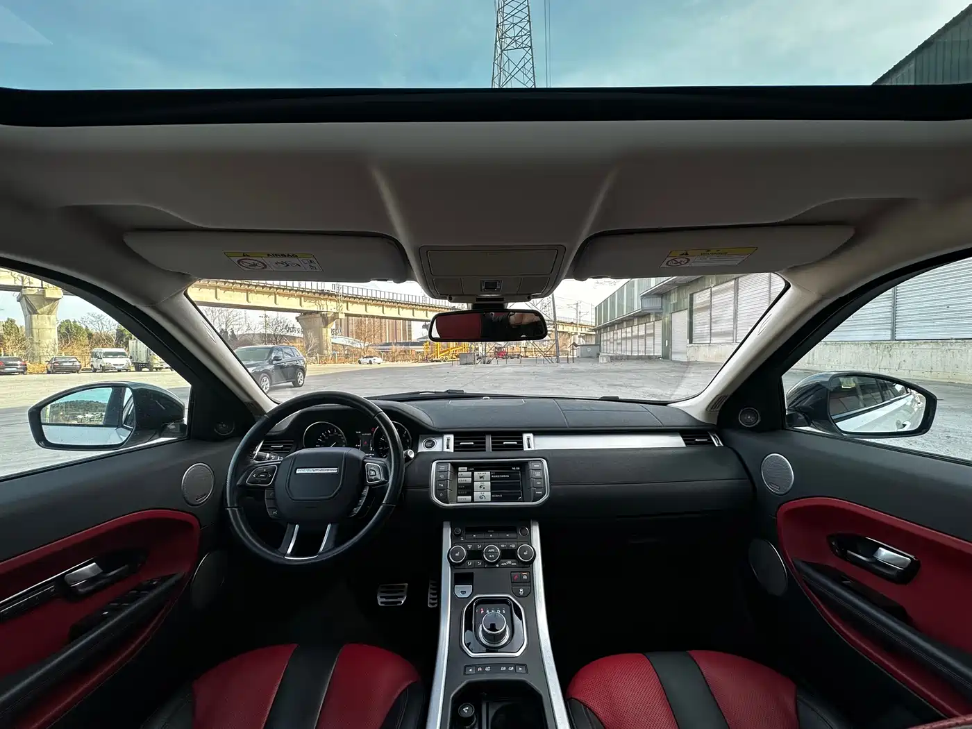 Land Rover Range Rover Evoque 2015 2.0T 5-Door Dynamic Edition фото 11