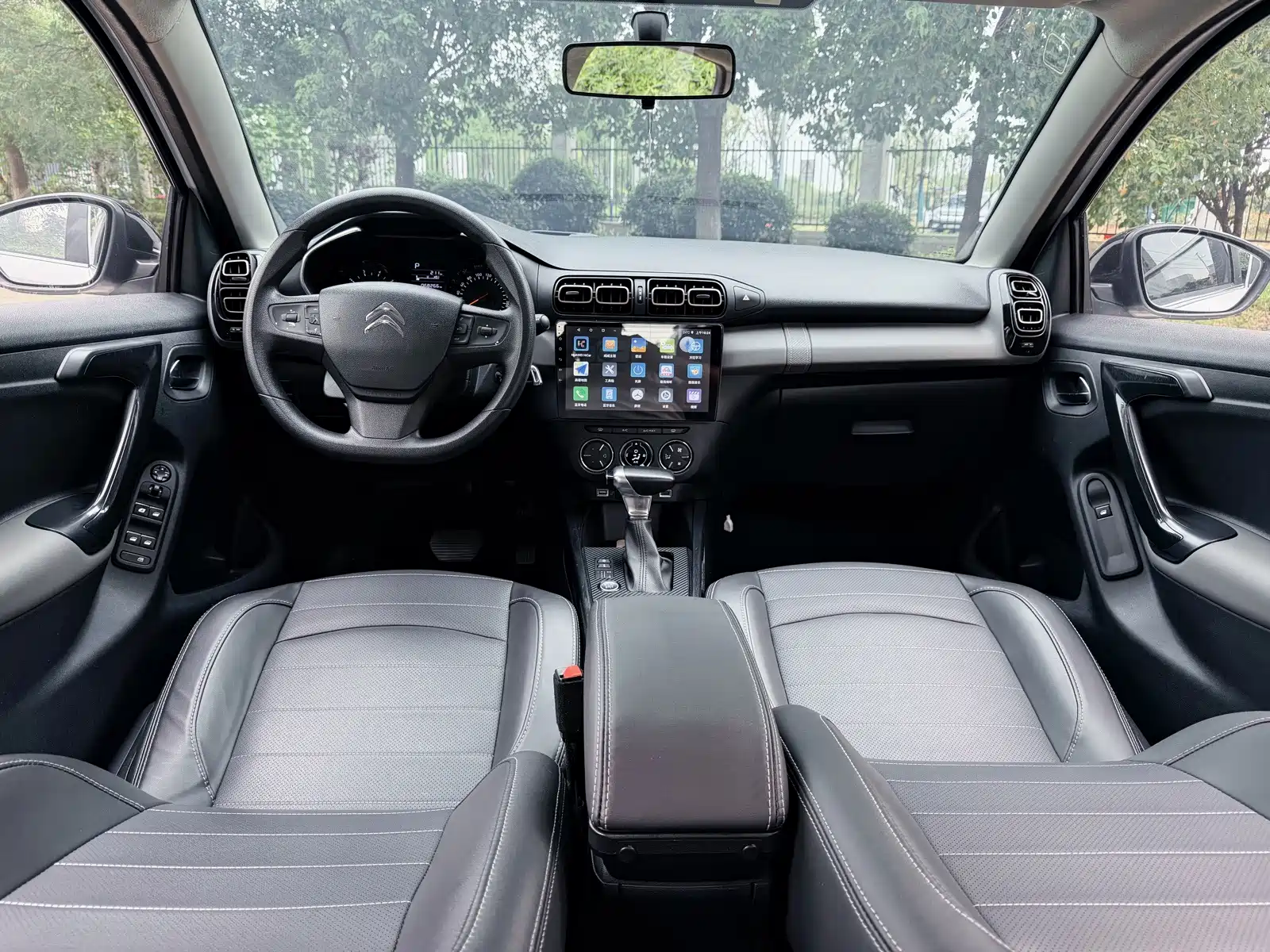 Фото 12 - Citroën C3-XR