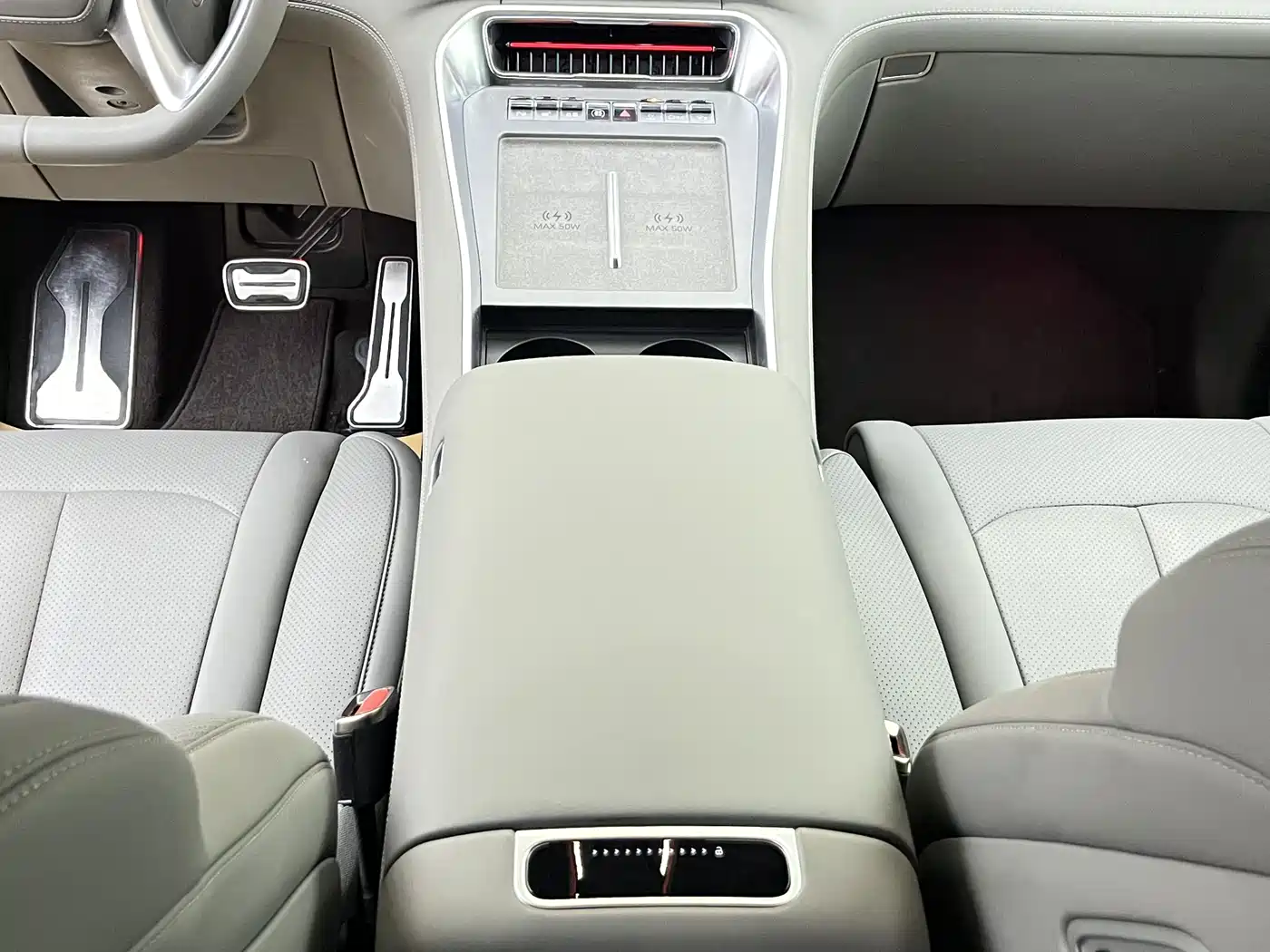 Denza N9 2025 2025 Model Prestige Edition
