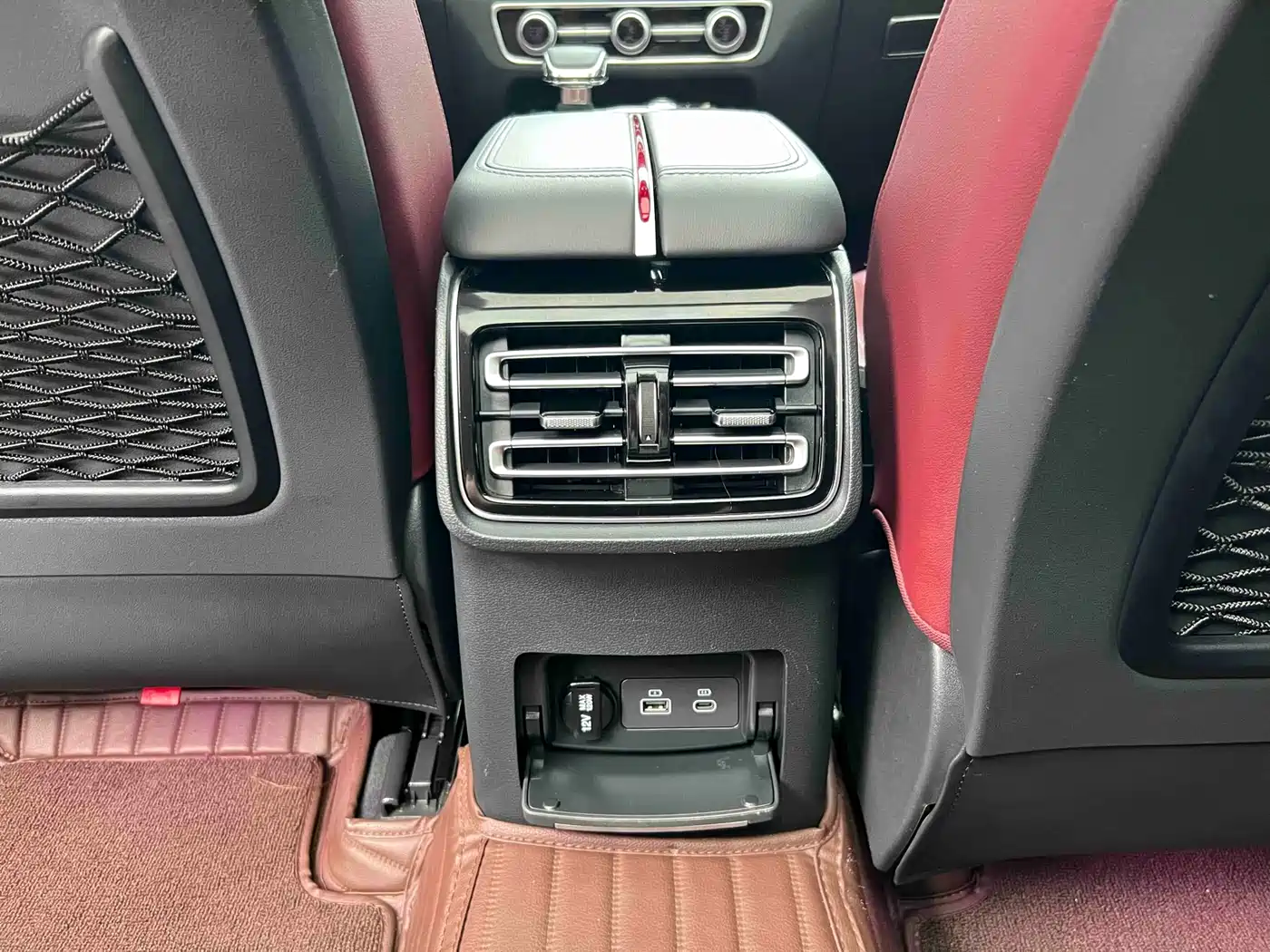 Hongqi HS5 2023 2.0T Flag Enjoy Pro Edition фото 28