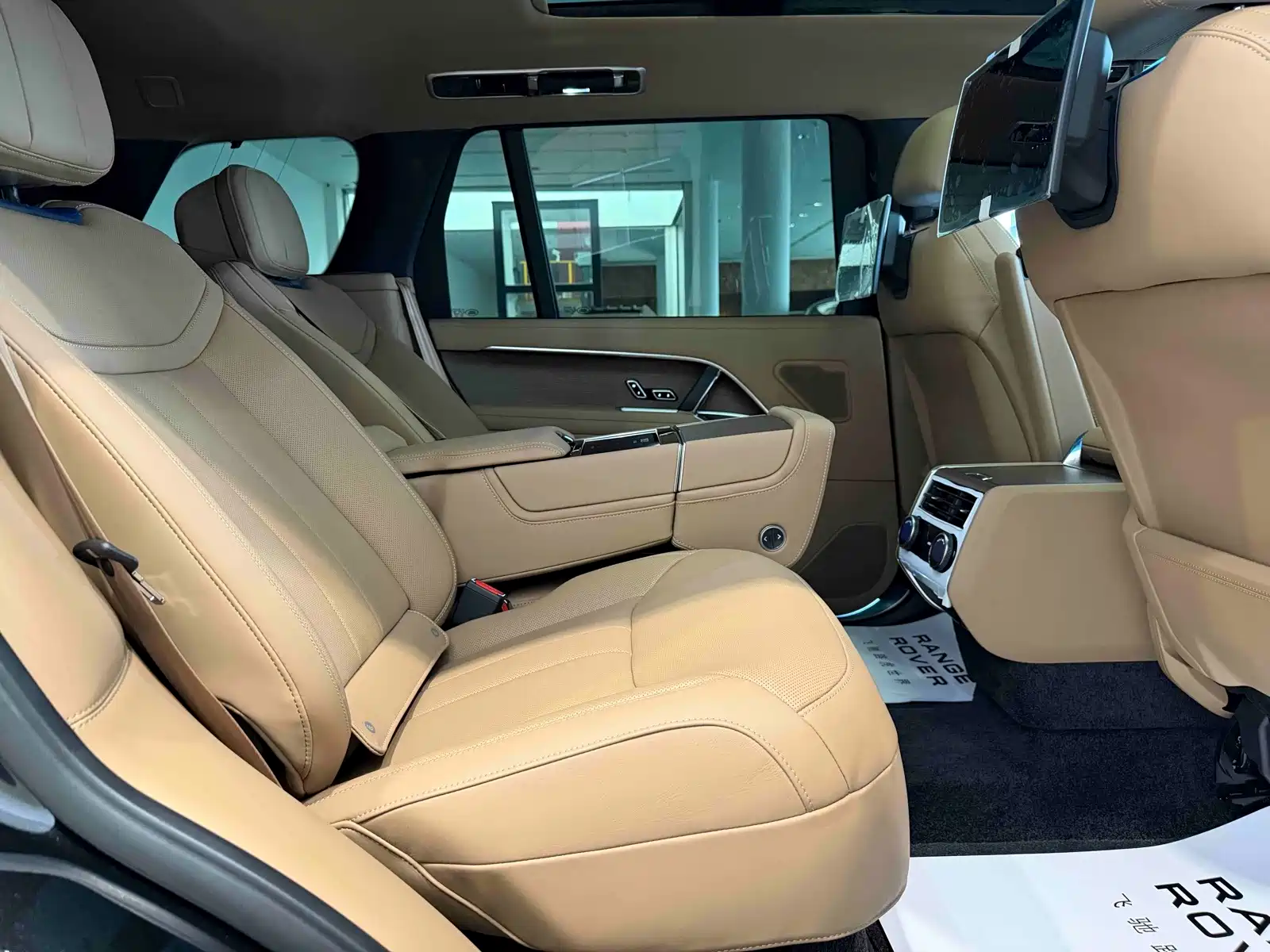 Фото 21 - Land Rover Range Rover