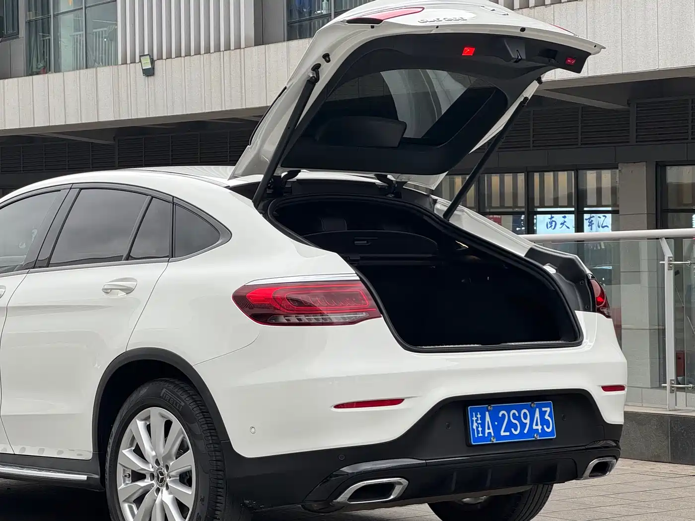 Mercedes-Benz GLC Coupe 2021 GLC 260 4MATIC Coupe SUV фото 10