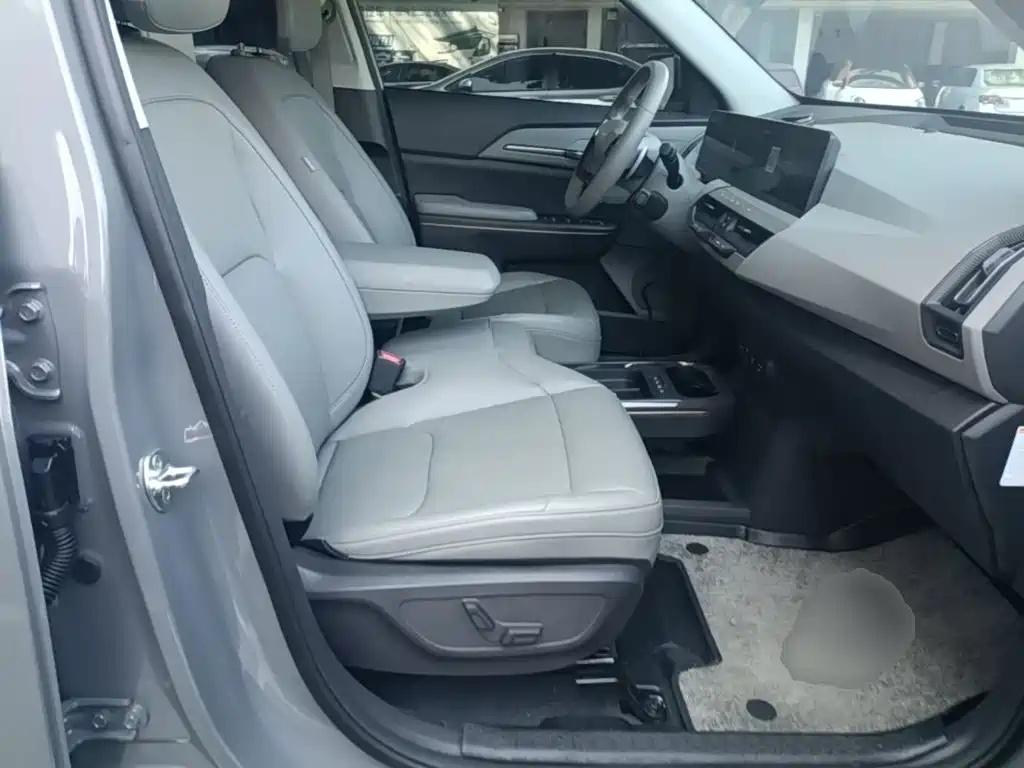 Фото 25 - Kia EV5