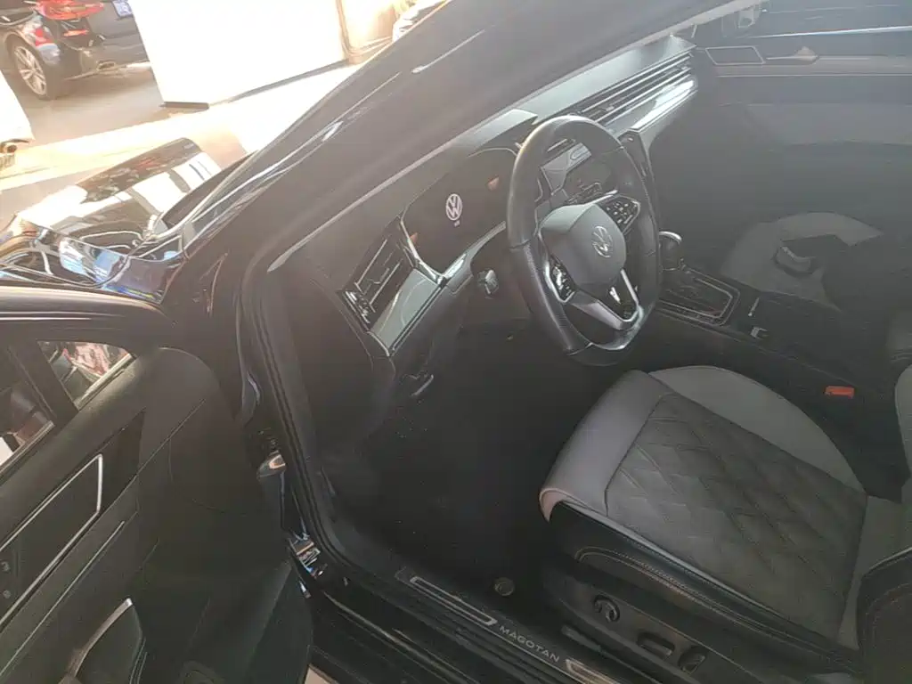 Photo 16 - Volkswagen Magotan