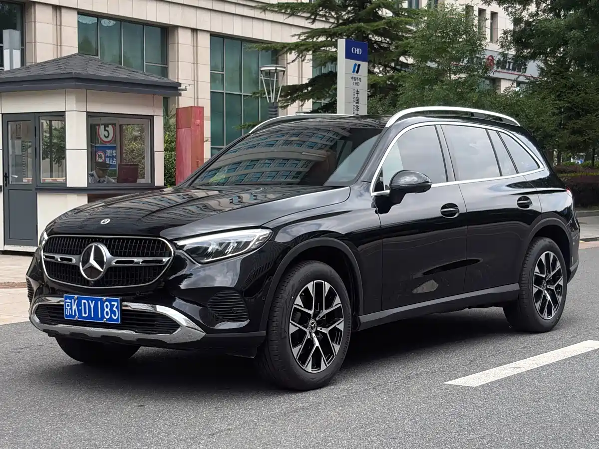 Mercedes-Benz GLC 2026 2025 Model Year GLC 260 L 4MATIC Dynamic