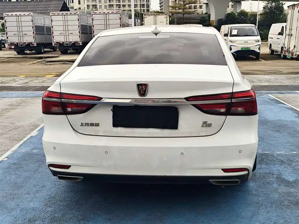 Roewe i6 2021 2020 PLUS 1.6L CVT 4G Connected Glory Flagship Edition