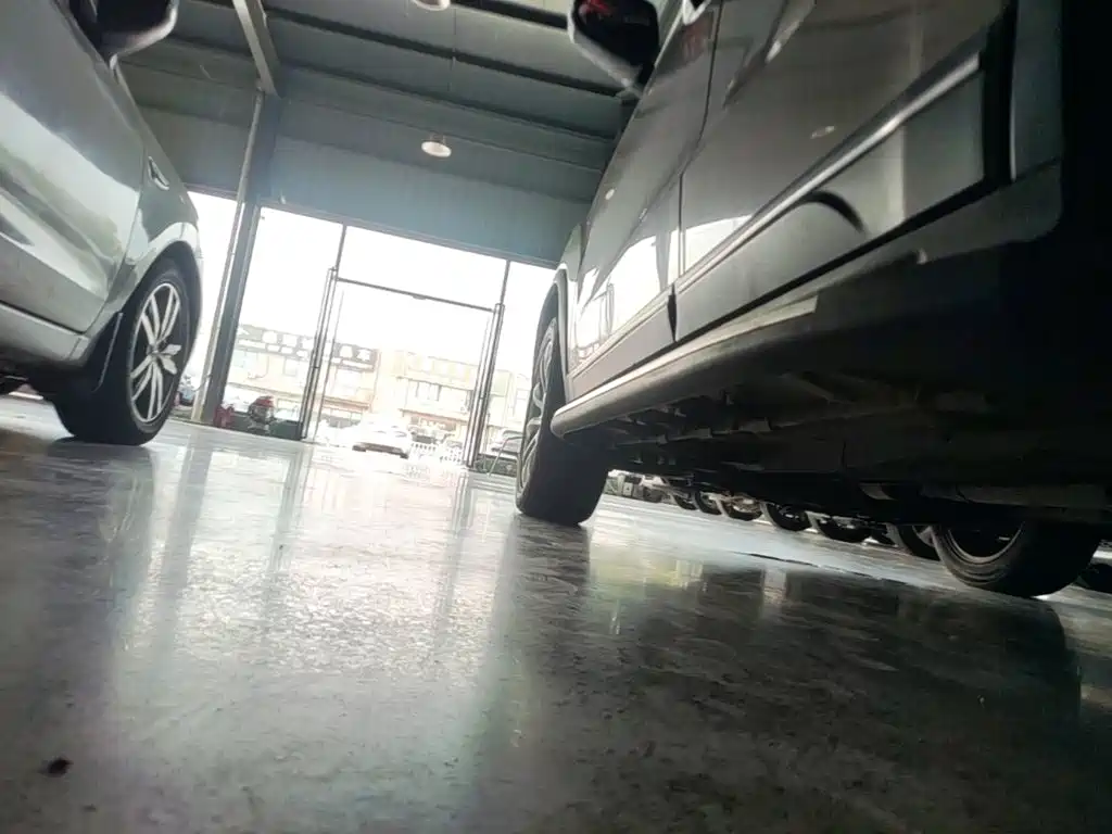 Besturn T33 2019 2019 1.6L Automatic Luxury China VI