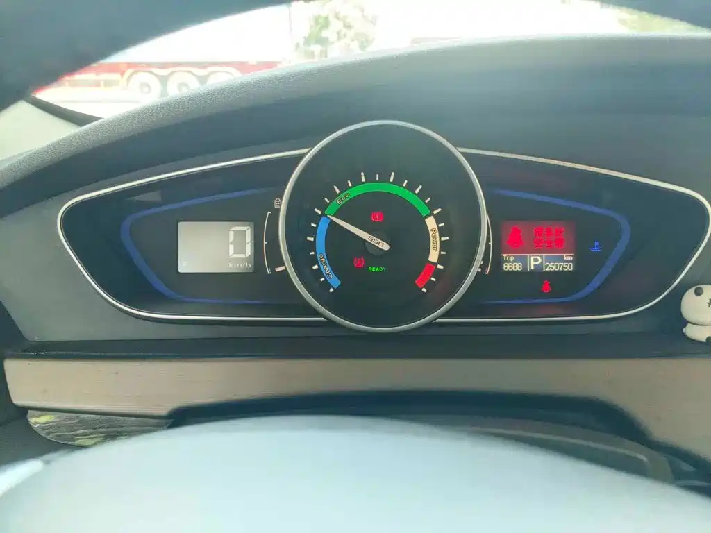 Roewe e550 2016 2016 Flagship Edition