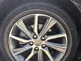Photo 21 - Lexus ES