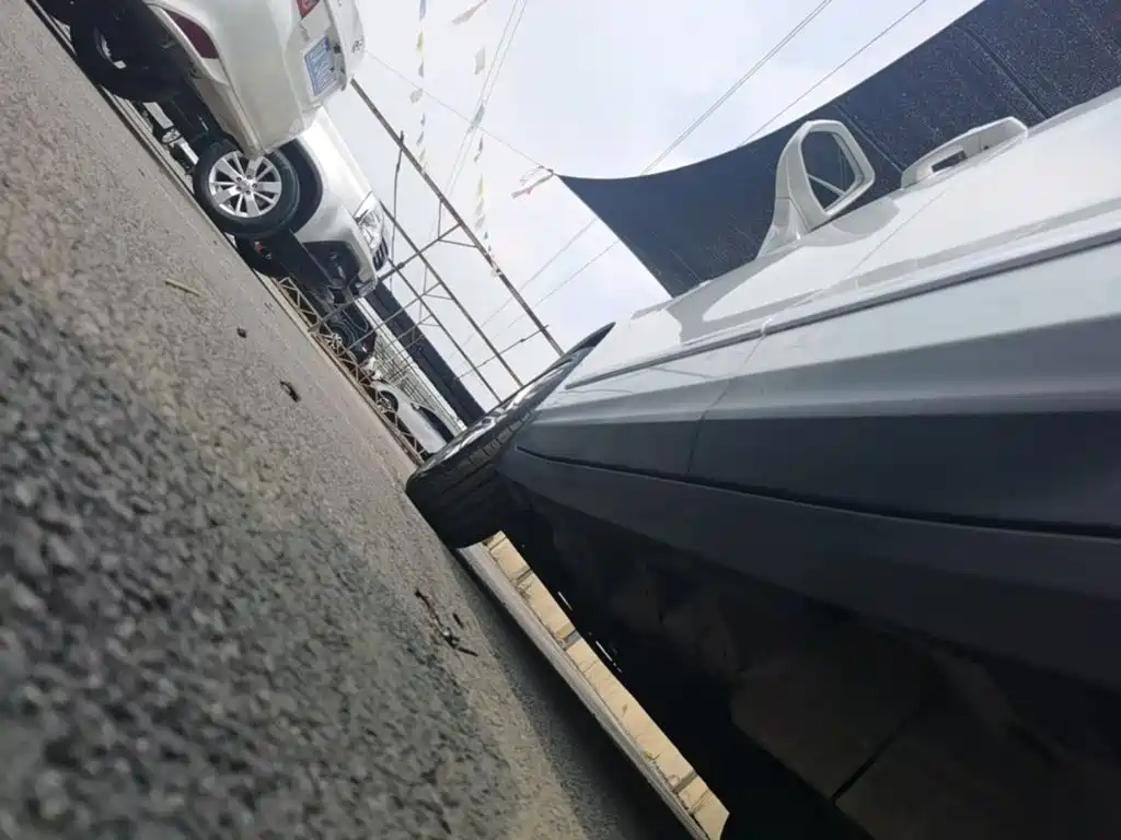 Photo 22 - Cadillac XT5