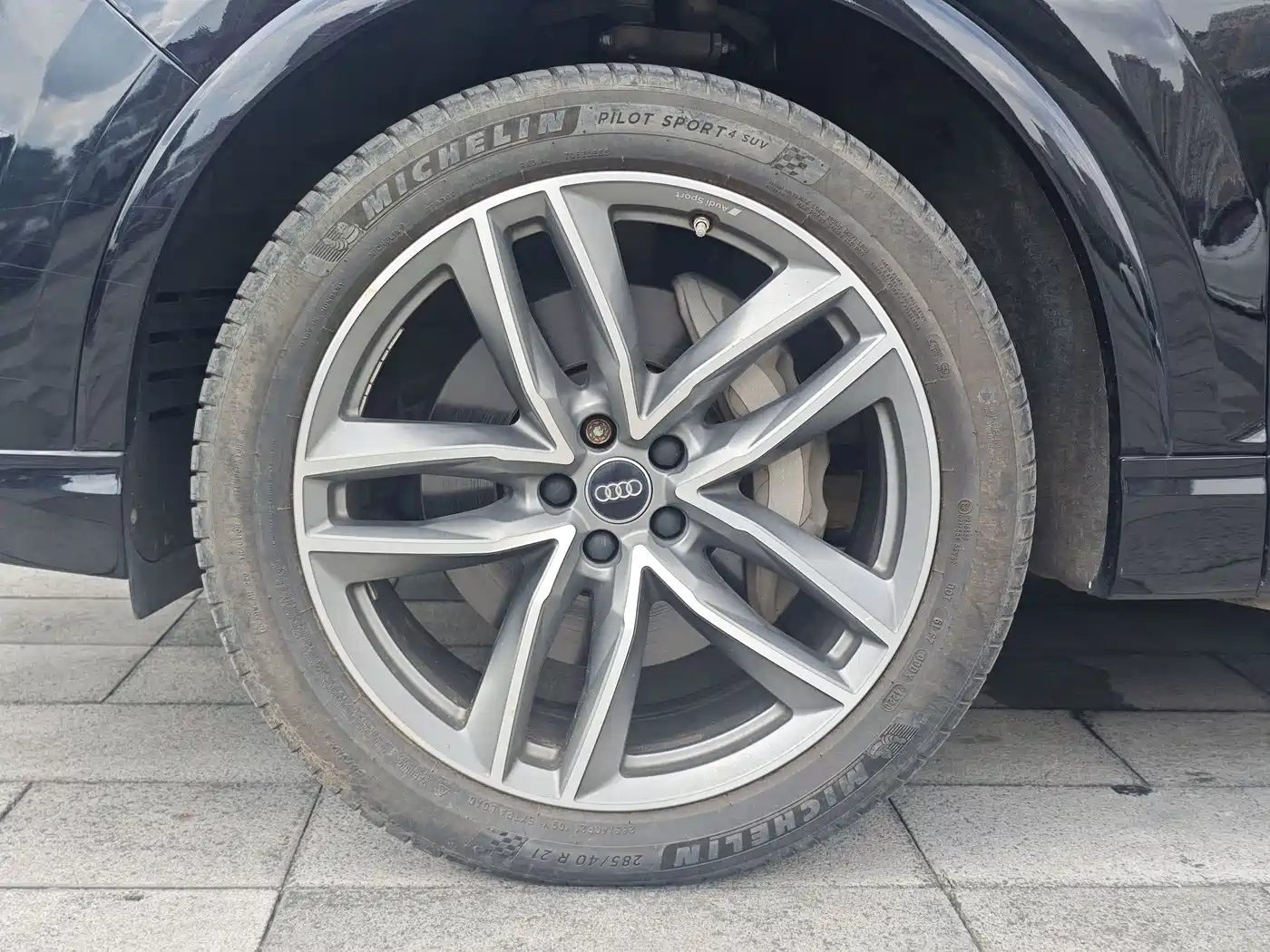 Фото 4 - Audi Q7