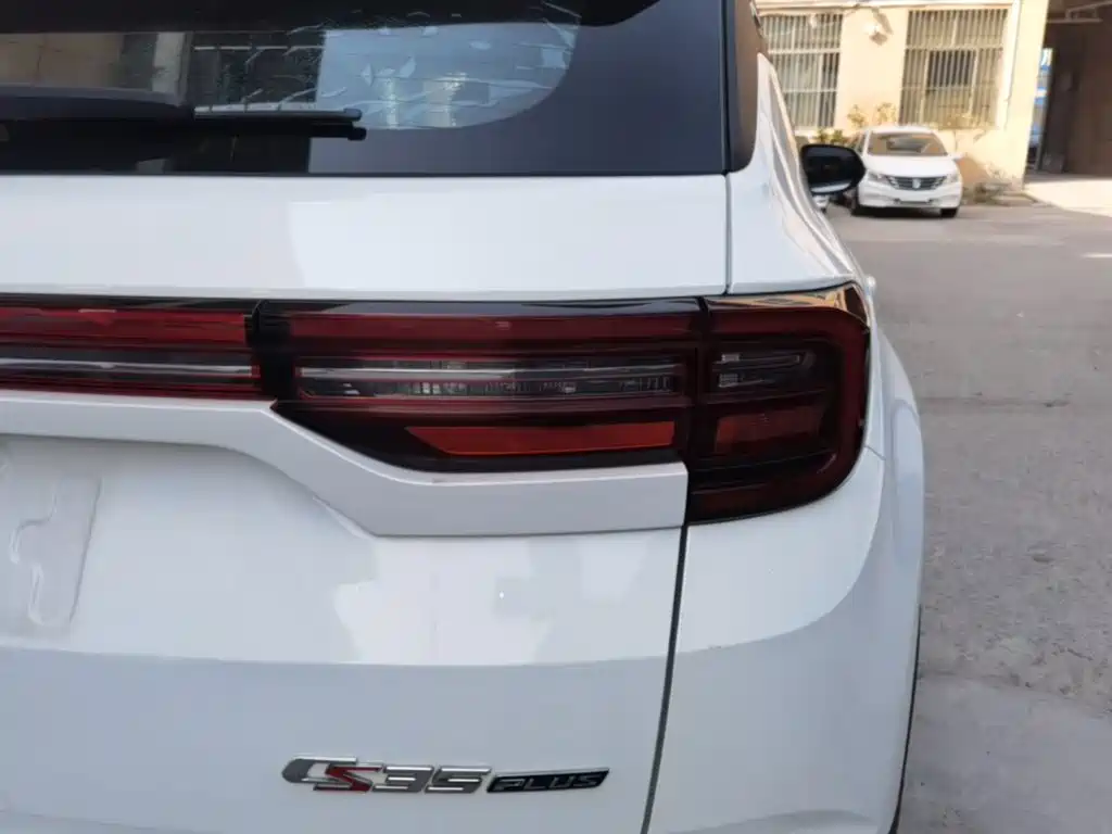 Фото 8 - Changan CS35 PLUS