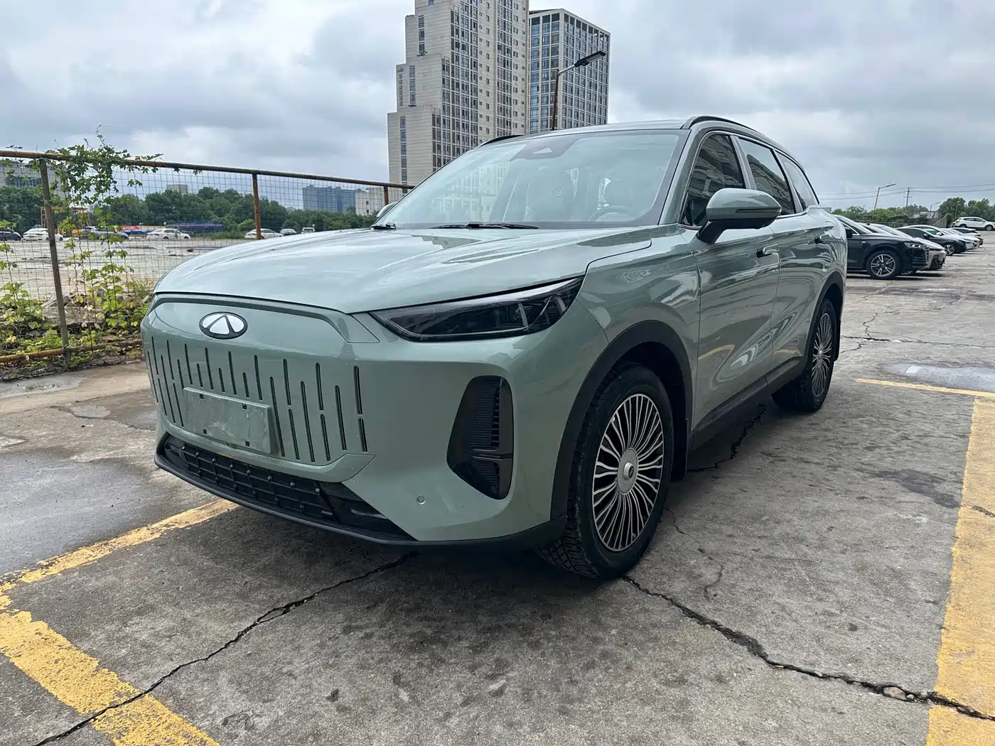 Chery Fengyun Fengyun T9 2024 2024 120 Long Range Standard 5-seater LFP