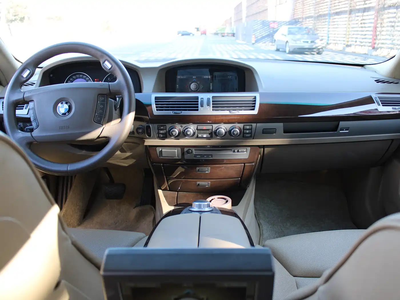 BMW 7 Series 2005 Model 750Li фото 15