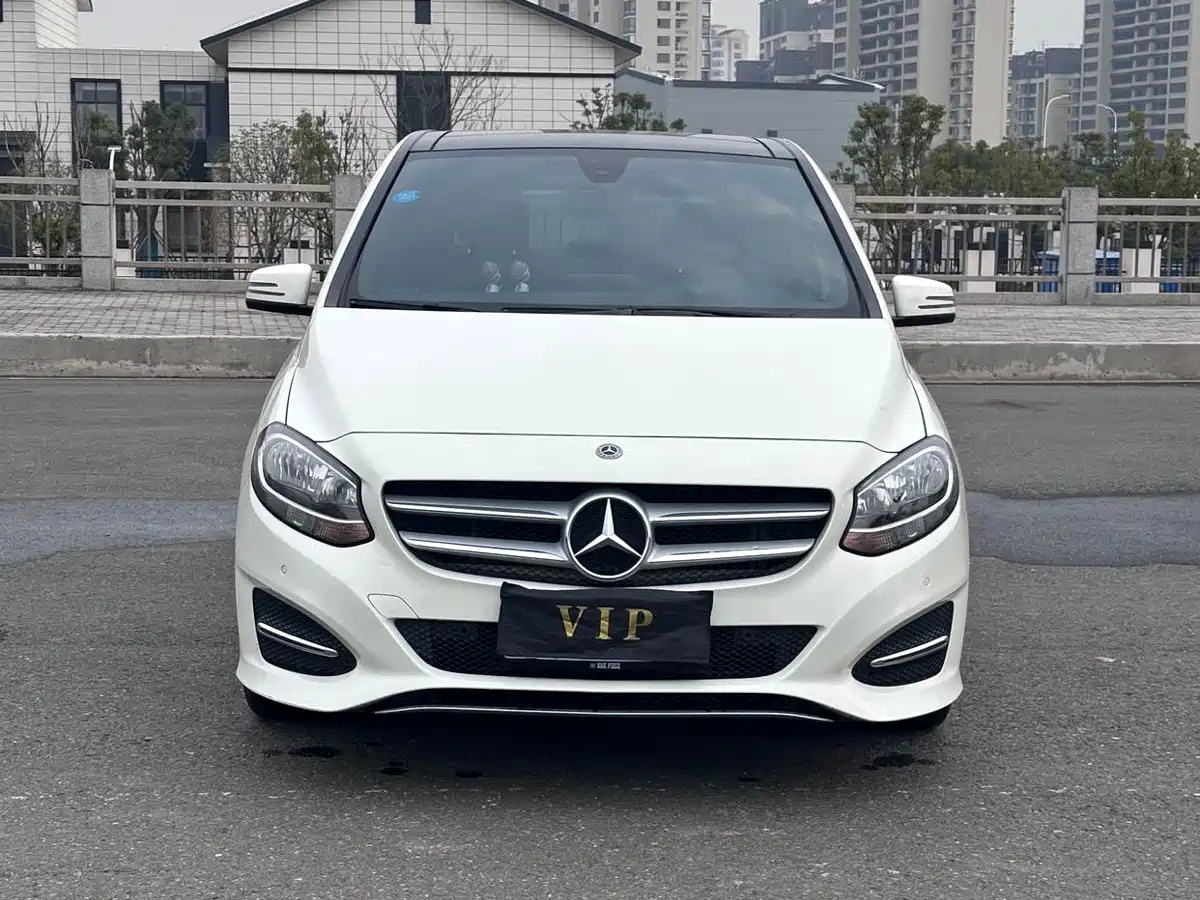 Mercedes-Benz B-Class 2017 B 200 Dynamic фото 2