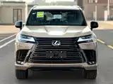 Фото 2 - Lexus LX