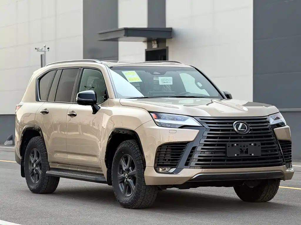 Фото 7 - Lexus LX