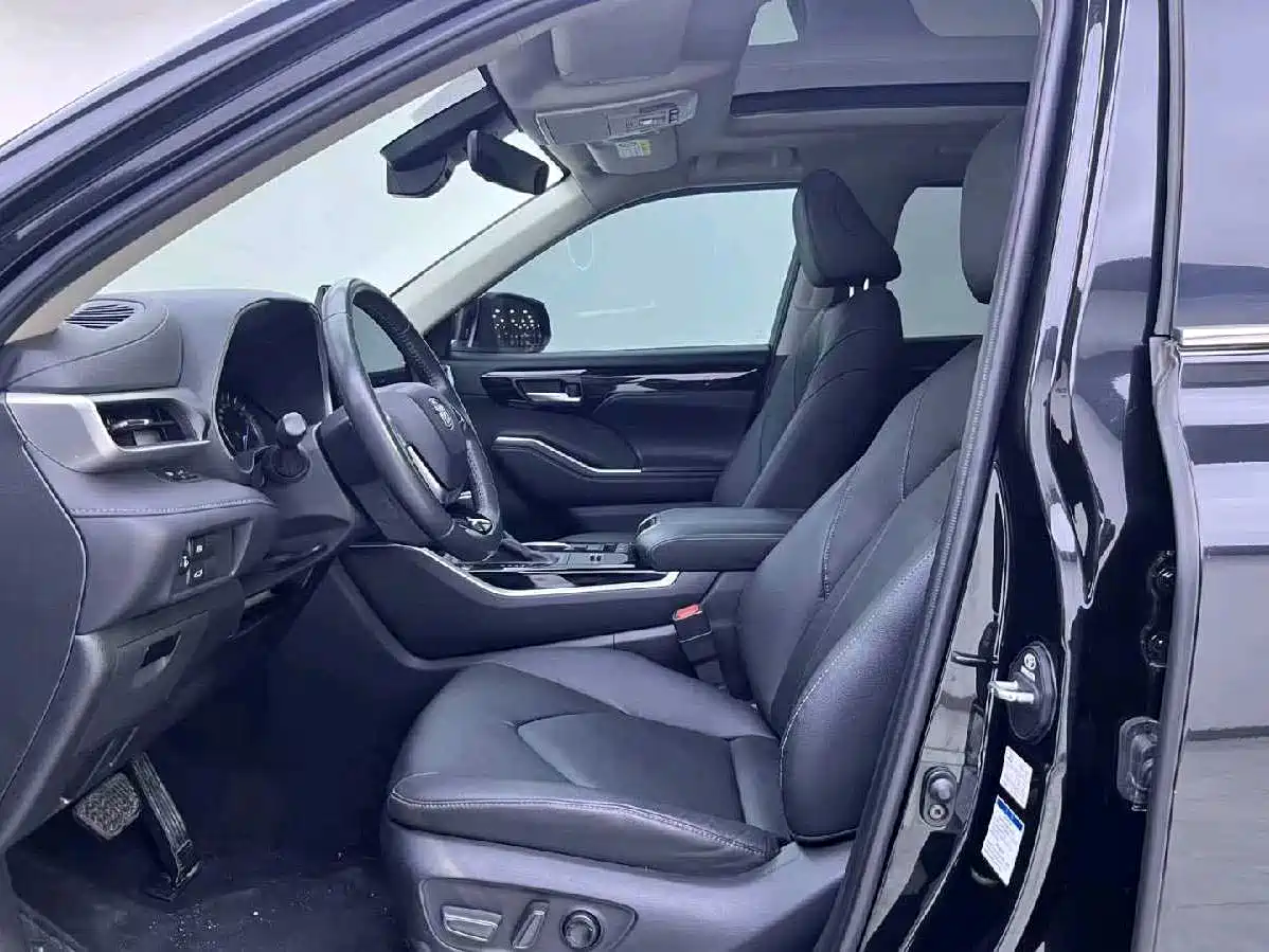 Toyota Highlander 2022 Dual Engine 2.5L 2WD Premium 7-Seater фото 10