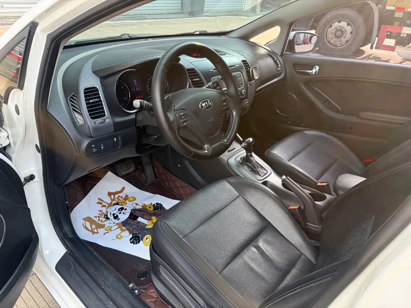 Фото 8 - Kia K3