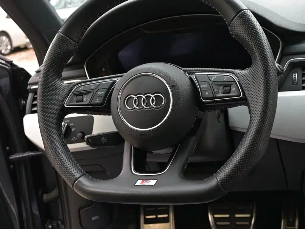 Audi A4 (Import) 2020 Avant Pioneer 40 TFSI Luxury Sport фото 11