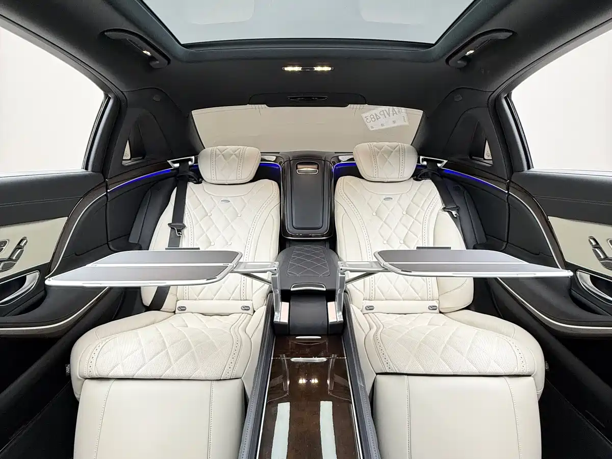 Mercedes-Benz Maybach S-Class 2015 S 500 4MATIC фото 15