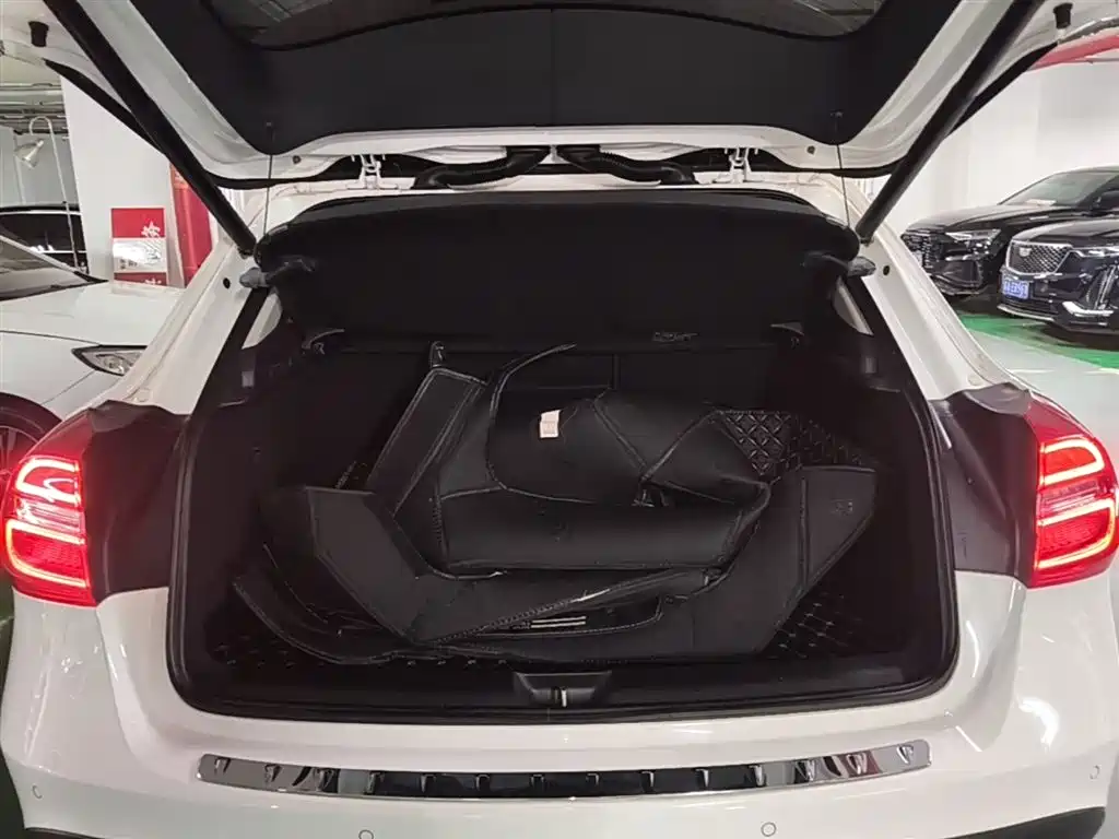 Mercedes-Benz GLA 2016 GLA 200 Fashion фото 19