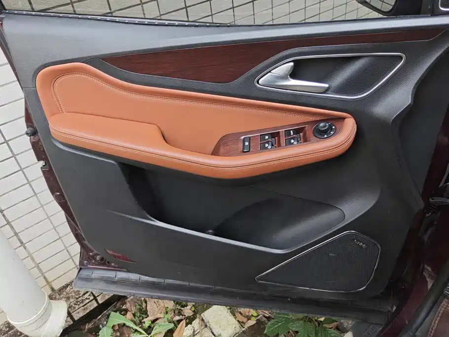 Baojun 560 2017 2017 Rhythm Edition 1.8L iAMT Premium Type