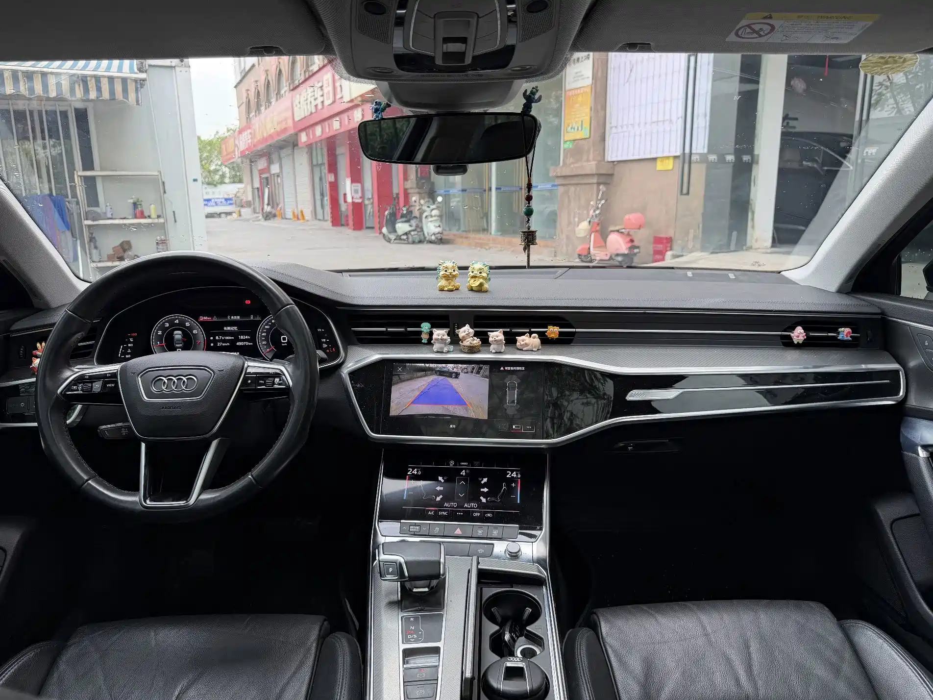 Фото 5 - Audi A6L
