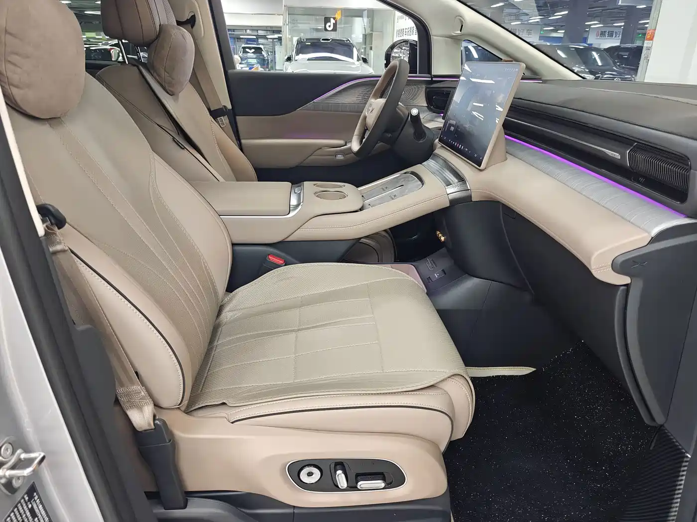 XPeng X9 2026 2025 Extended Range Edition