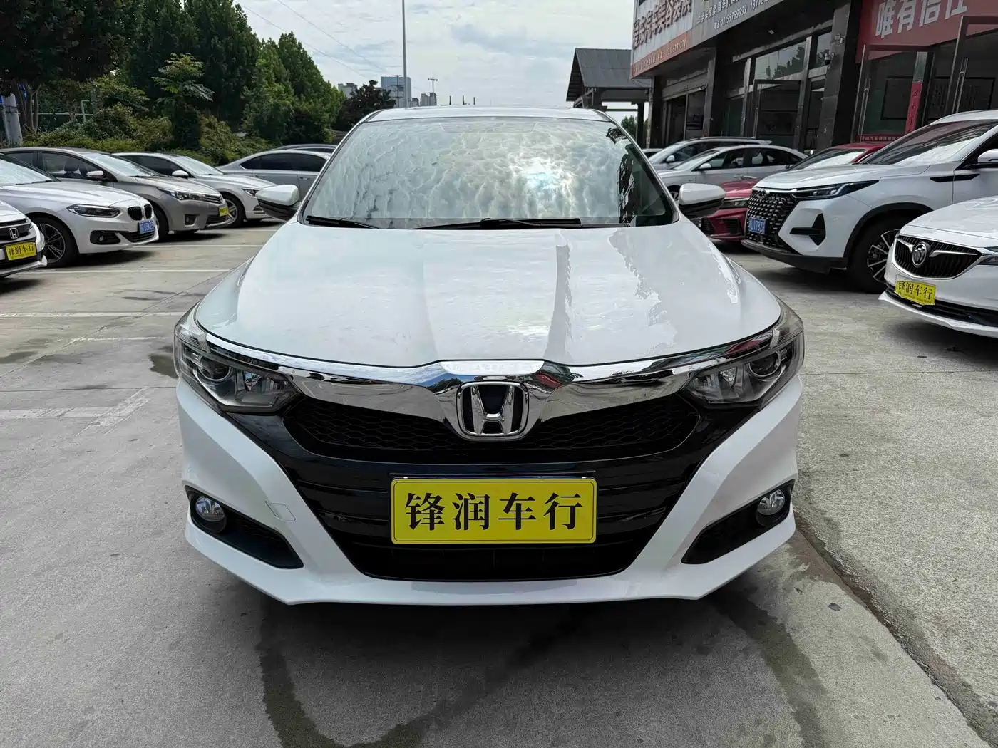 Photo 2 - Honda Lingpai