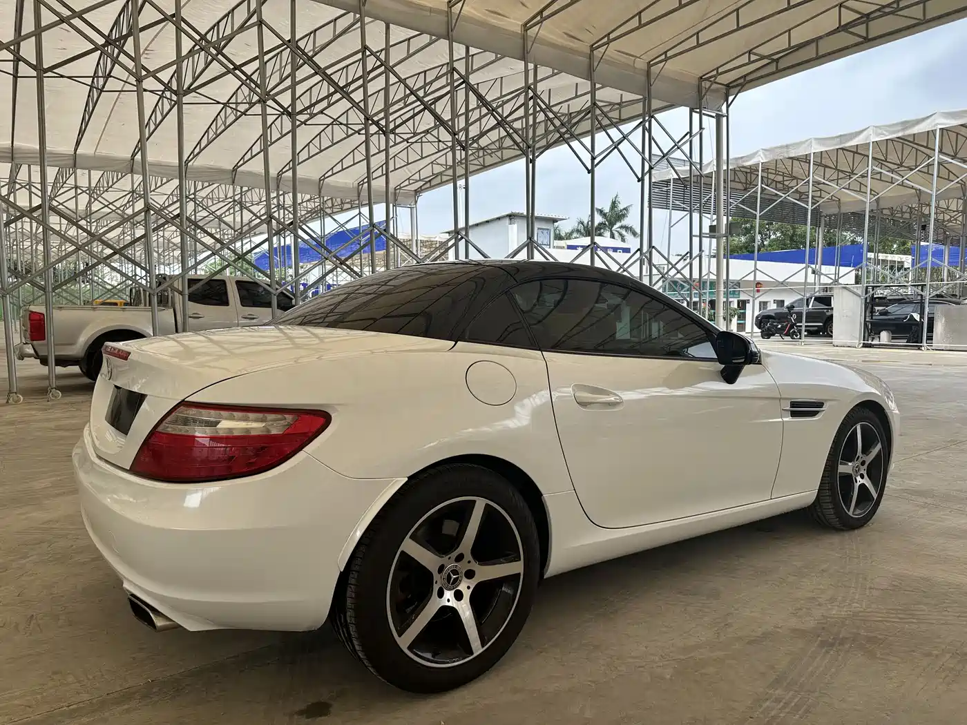 Mercedes-Benz SLK-Class 2011 SLK 200 Fashion фото 18