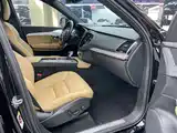 Фото 15 - Volvo XC90