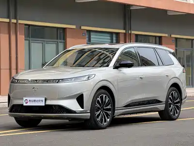 Dongfeng eπ008
