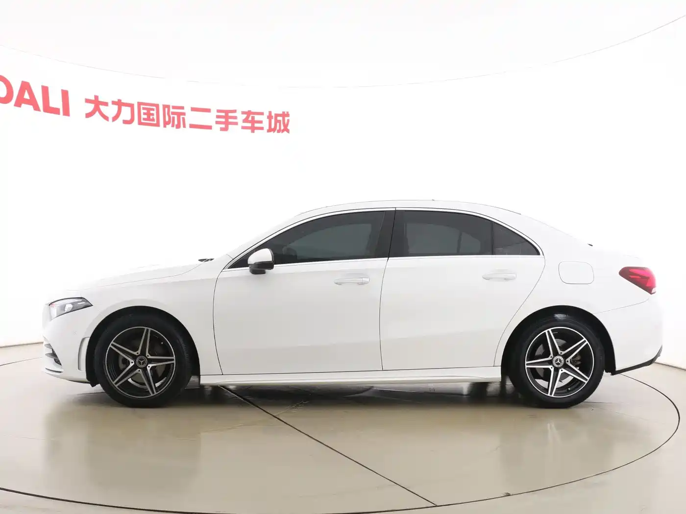 Mercedes-Benz A-Class 2020 A 200 L Sport Sedan фото 5