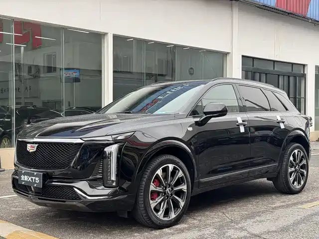 CADILLAC XT5