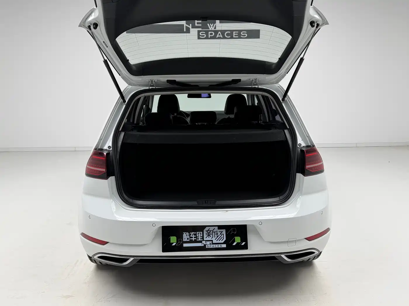 Volkswagen Golf 2020 Beloved Edition 280TSI DSG Luxury фото 10